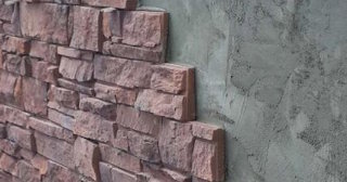 Качественная отделка цоколя фундамента снаружи в Волжском в октябре